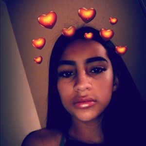 Meet your Posher, Aileen